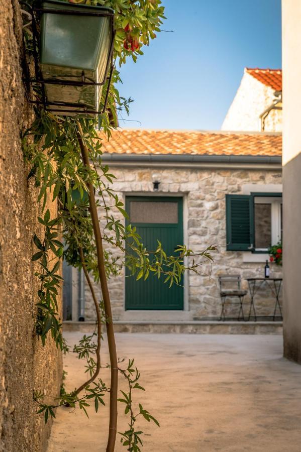 Small Stone House Luka Zadar